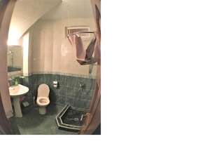 Хостелы hostel kopala Тбилиси Просторный двухместный номер с 2 отдельными кроватями-3